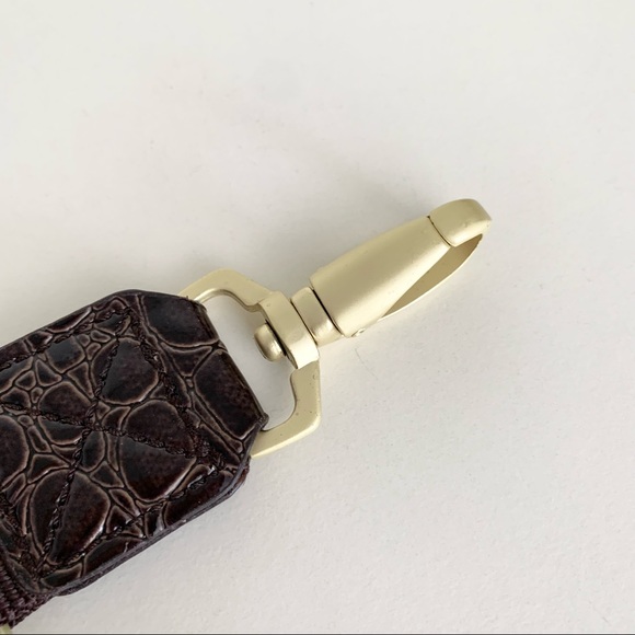 New wristlet strap